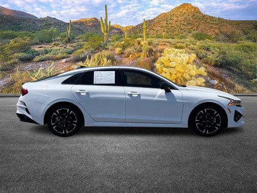 2022 Kia K5 GT-Line