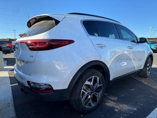 2022 Kia Sportage EX