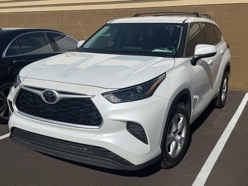 2022 Toyota Highlander L