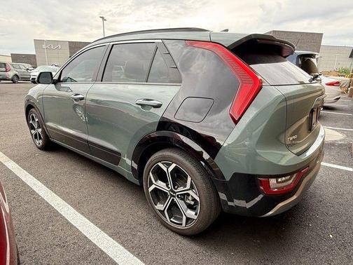 2024 Kia Niro SX Touring