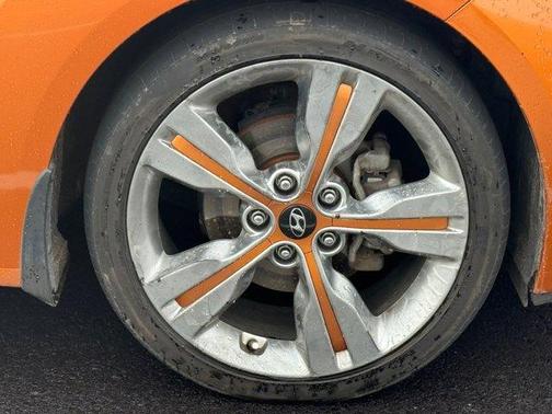 2016 Hyundai Veloster Base