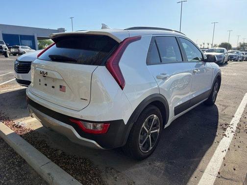 2023 Kia Niro Plug-In Hybrid EX