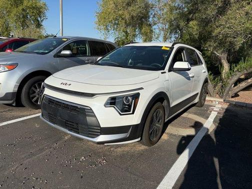 2023 Kia Niro Plug-In Hybrid EX