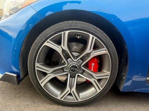 2021 Kia Stinger GT1