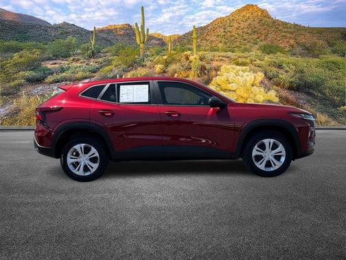 2025 Chevrolet Trax LS