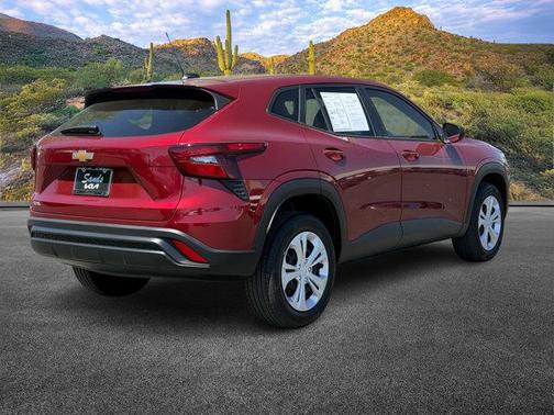 2025 Chevrolet Trax LS