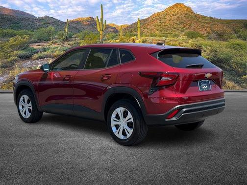 2025 Chevrolet Trax LS