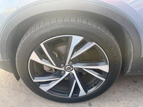 2020 Volvo XC40 T5 R-Design