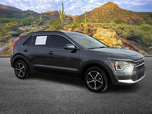 2024 Kia Niro LX