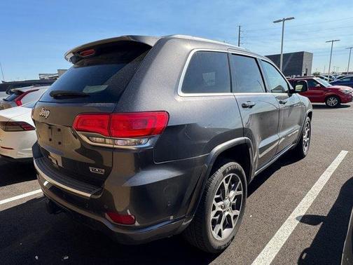 2018 Jeep Grand Cherokee Sterling Edition