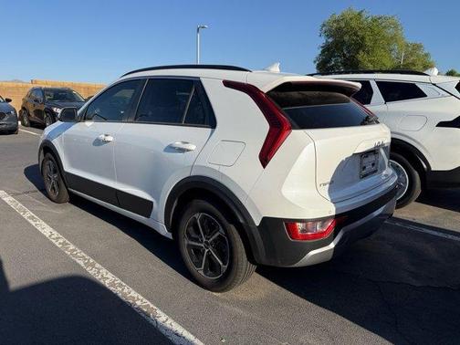 2023 Kia Niro EX