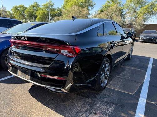 2022 Kia K5 EX