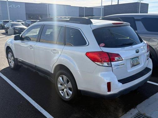 2010 Subaru Outback 2.5i Premium