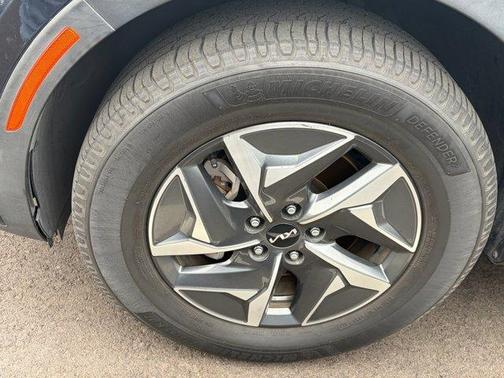 Gravity Blue 2022 Kia Sorento Hybrid S