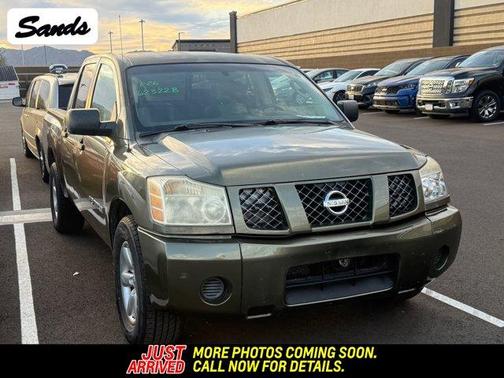 2005 Nissan Titan XE Crew Cab