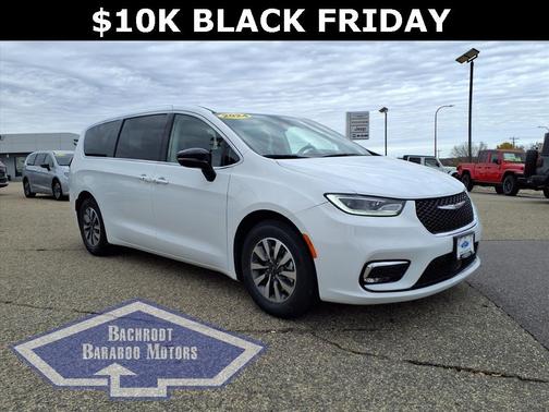 2024 Chrysler Pacifica Hybrid Select