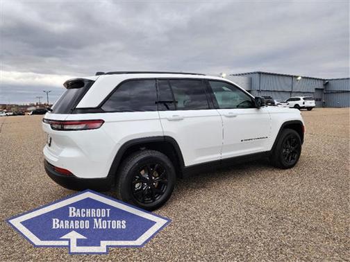 2025 Jeep Grand Cherokee Laredo