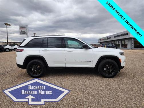 2025 Jeep Grand Cherokee Laredo