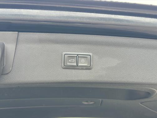 2018 Audi Q3 2.0T Sport Premium