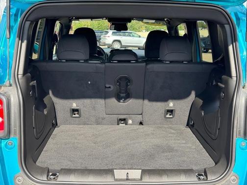 2022 Jeep Renegade Altitude