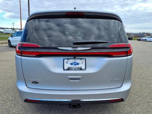 2026 Chrysler Pacifica Limited