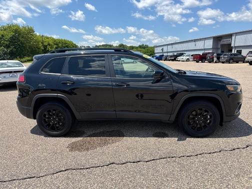 2023 Jeep Cherokee Altitude Lux
