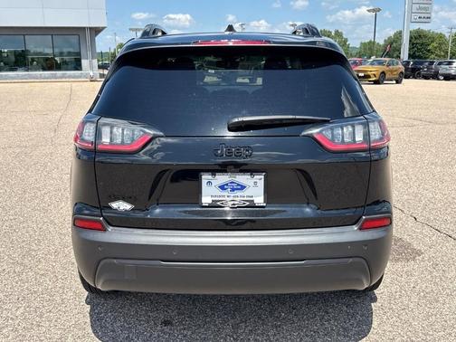 2023 Jeep Cherokee Altitude Lux