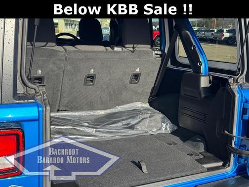 2022 Jeep Wrangler Unlimited Sport RHD