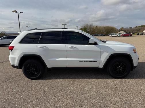 2020 Jeep Grand Cherokee Laredo E