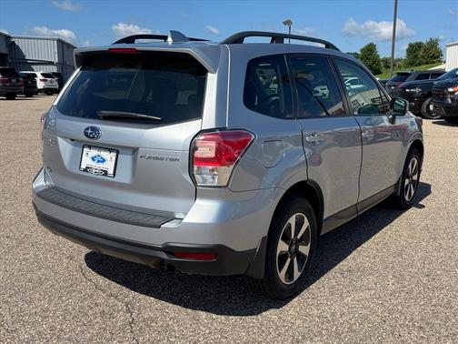 Ice Silver Metallic 2018 Subaru Forester 2.5i Premium