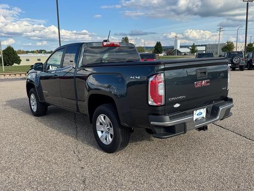 2017 GMC Canyon SLE