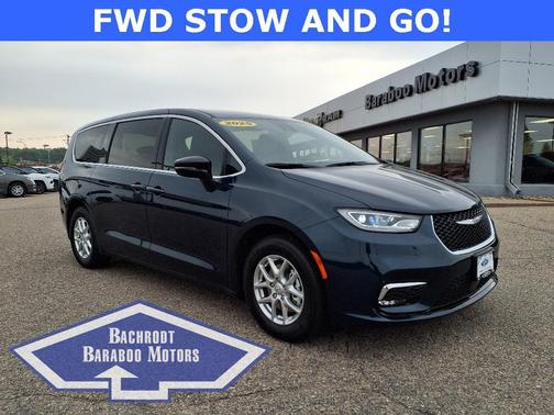 2025 Chrysler Pacifica Select