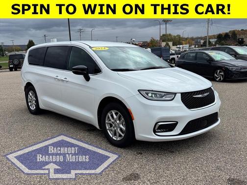 2024 Chrysler Pacifica Touring