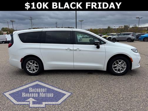 2024 Chrysler Pacifica Touring