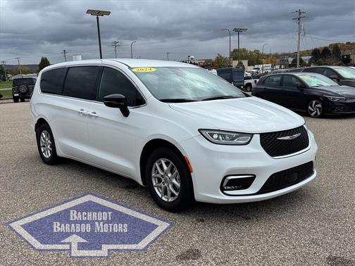 2024 Chrysler Pacifica Touring