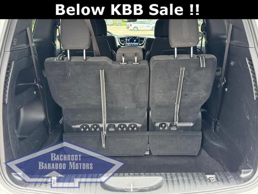 2024 Chrysler Pacifica Touring