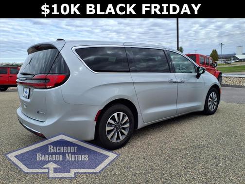 2024 Chrysler Pacifica Hybrid Select