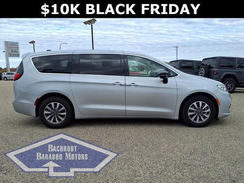 2024 Chrysler Pacifica Hybrid Select