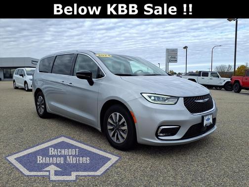2024 Chrysler Pacifica Hybrid Select