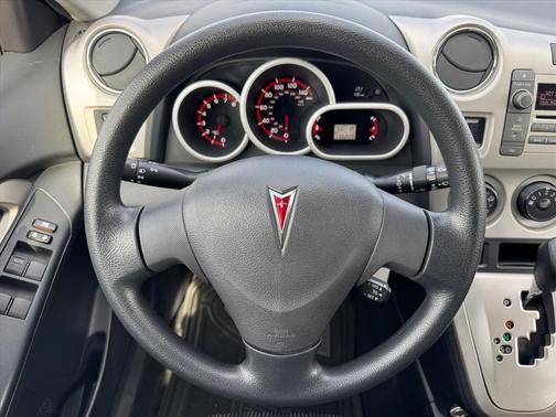 2010 Pontiac Vibe Base