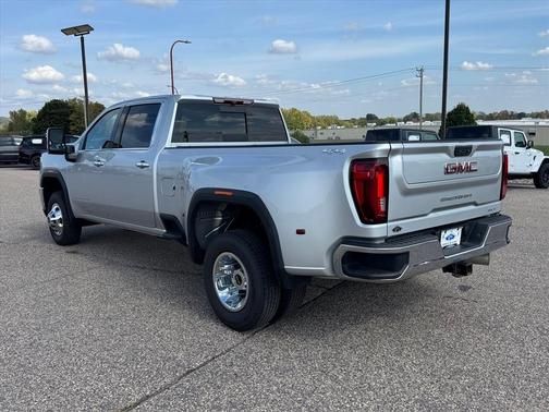 2022 GMC Sierra 3500 SLT