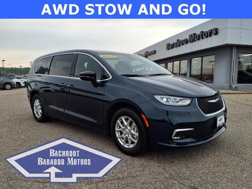 2025 Chrysler Pacifica Select