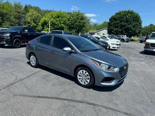 Gray 2019 Hyundai Accent SE Sedan Auto