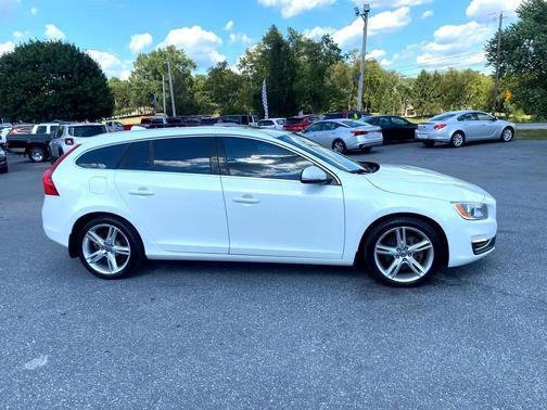2016 Volvo V60 T5 Premier