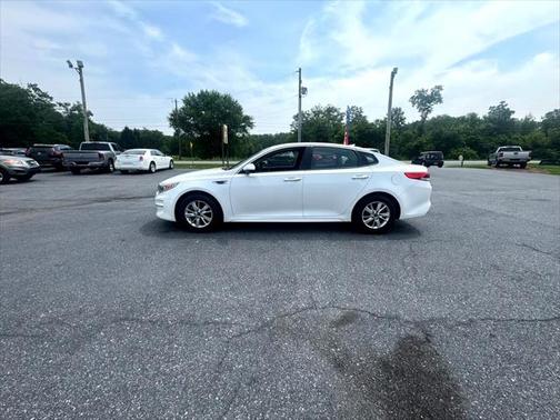 2018 Kia Optima LX