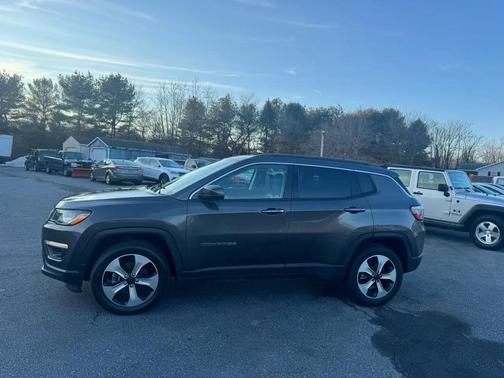 2017 Jeep New Compass Latitude