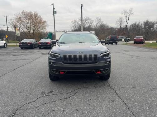 2019 Jeep Cherokee Trailhawk