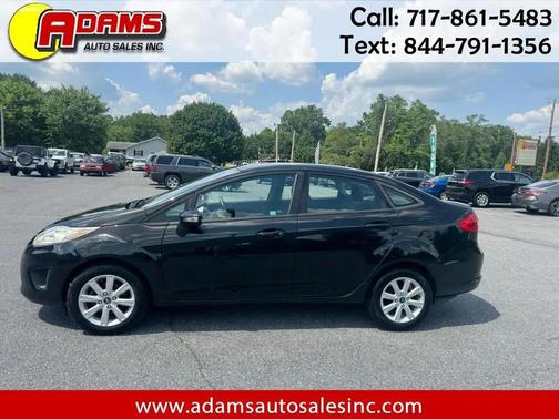 Black 2013 Ford Fiesta 4dr Sdn SE
