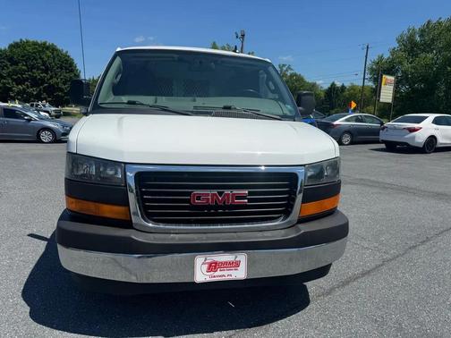 White 2017 GMC Savana 3500 RWD 3500 135''