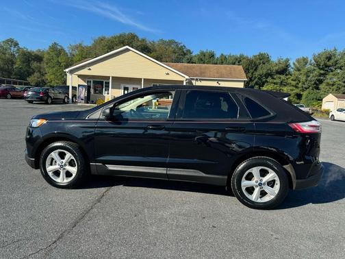 2019 Ford Edge SE